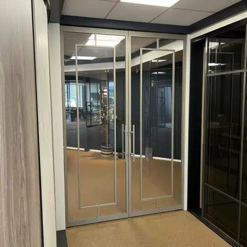 Aluminium taatsdeur - Op maat gemaakte aluminium deuren