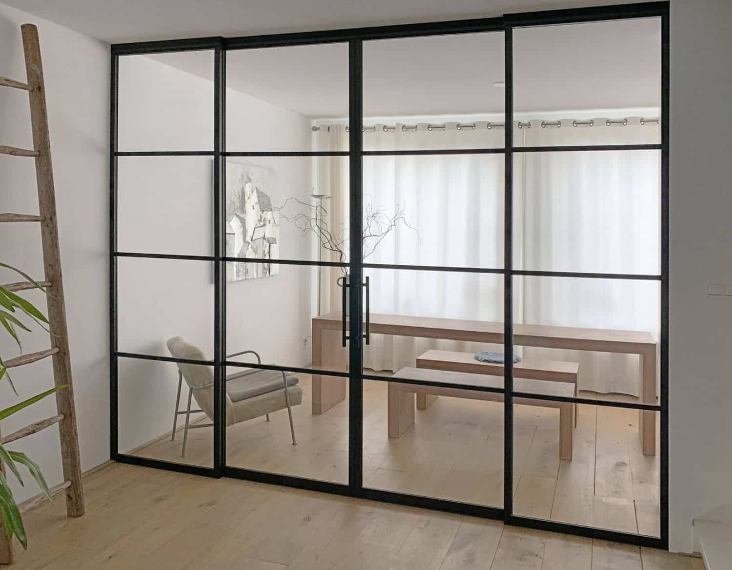 schuifdeuren op maat | schuifdeur op maa | Nauwkeurig op maat gemaakte aluminium schuifwand van Stipt op Maat, met een eigentijds ontwerp en soepele schuifmechanismen, ideaal voor het optimaliseren van ruimte en stijl in uw interieur.