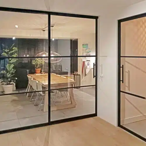 Aluminium deur - Op maat gemaakte scharnierdeur