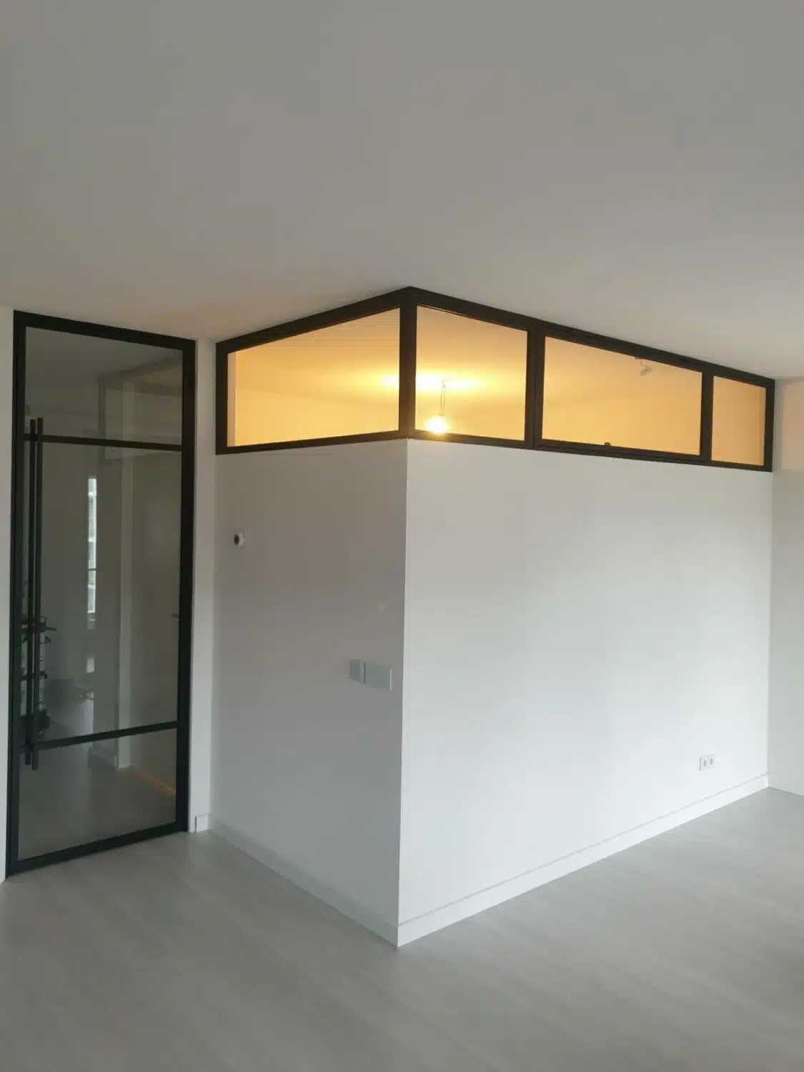 Aluminium deur - Op maat gemaakte aluminium deuren